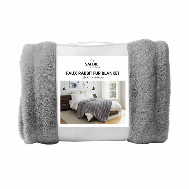 Safdie Faux Rabbit Fur Grey Blanket, 234 x 249 cm Safdie Faux Rabbit Fur Grey Blanket, 234 x 249 cm