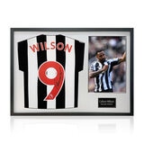 Callum Wilson Signed Framed Newcastle United Football Shirt including 1 Photo, with Black Mount