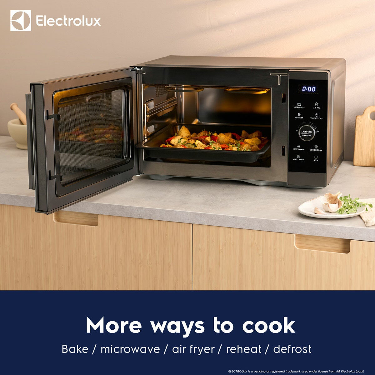 Lifestyle showing features of the microwave Lifestyle showing features of the microwave