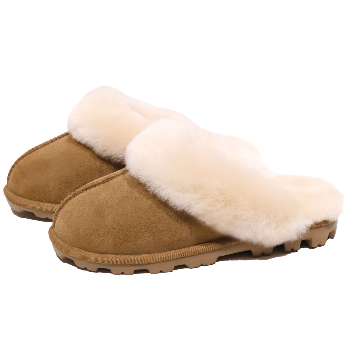 Shearling Slippers in Chestnut, Size 