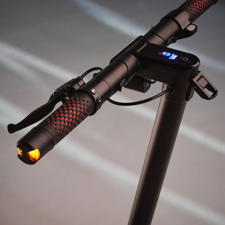 Pure Advance xMcLaren in Papaya