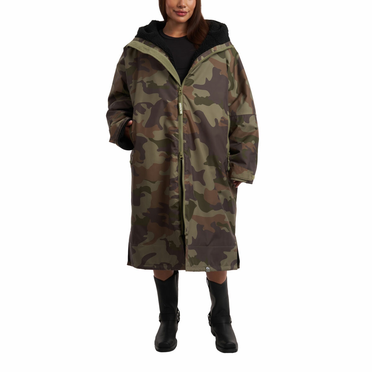 Glacier Unisex Outdoor Robe in Camo