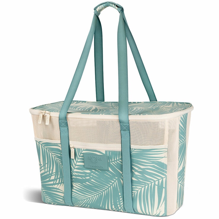 Studio image of the tote bag Studio image of the tote bag