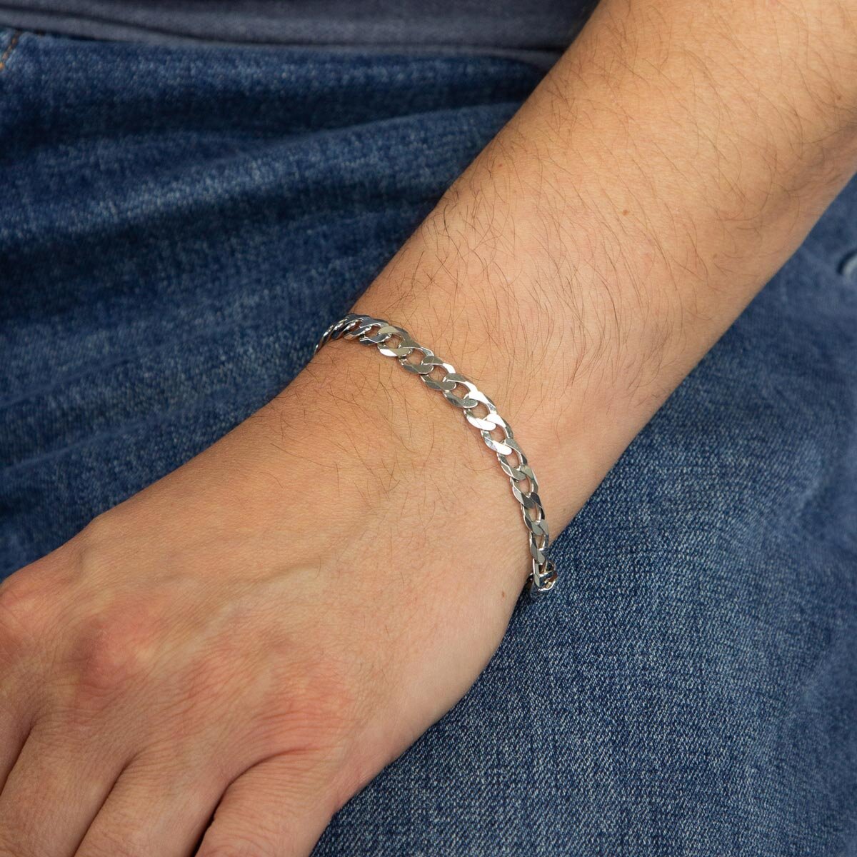 Fred Bennett Sterling Silver Heavyweight Diamond Cut Curb Chain Bracelet