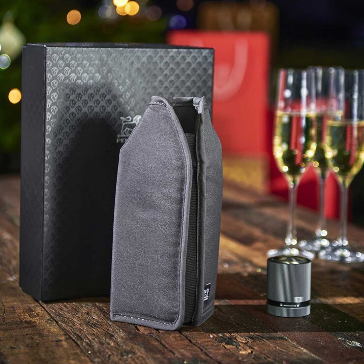 Peugeot Paris Frizz Wine Cooler Sleeve & Stopper Gift Set Peugeot Paris Frizz Wine Cooler Sleeve & Stopper Gift Set