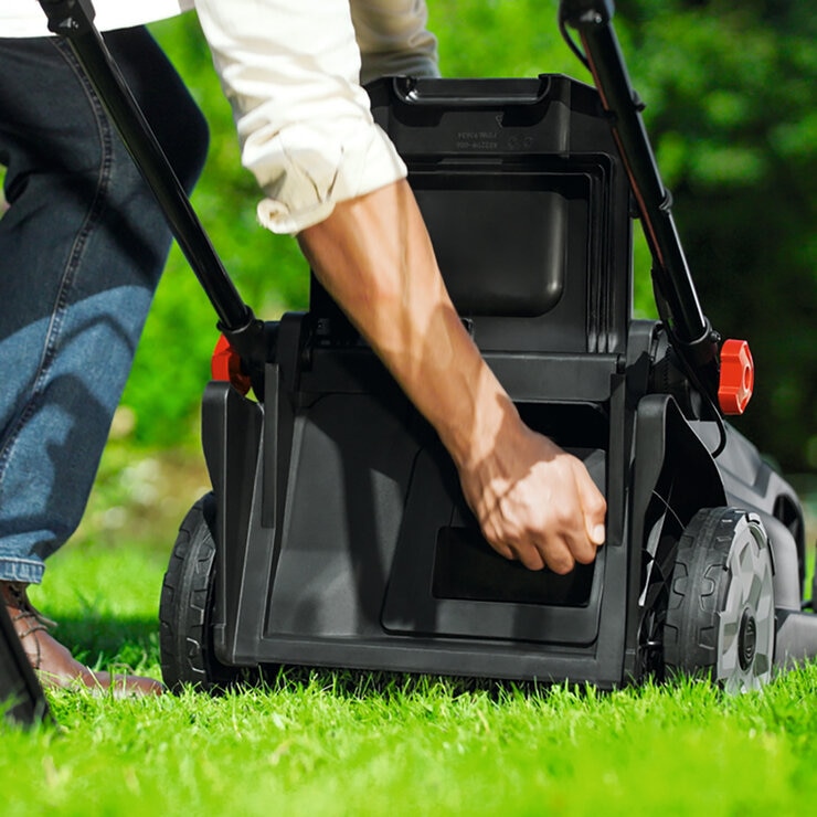 Bosch Rotak 36V (4Ah) 43cm Hand-Propelled Cordless Battery Lawnmower with 2 x 4Ah Battery and Charger