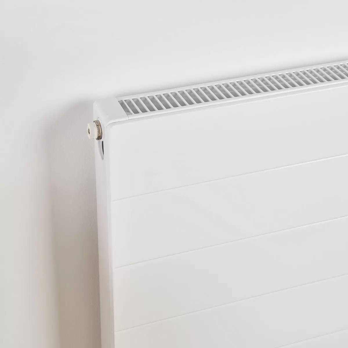 Ultraheat Lanner Radiator in Four Sizes - Picture 9 of 15
