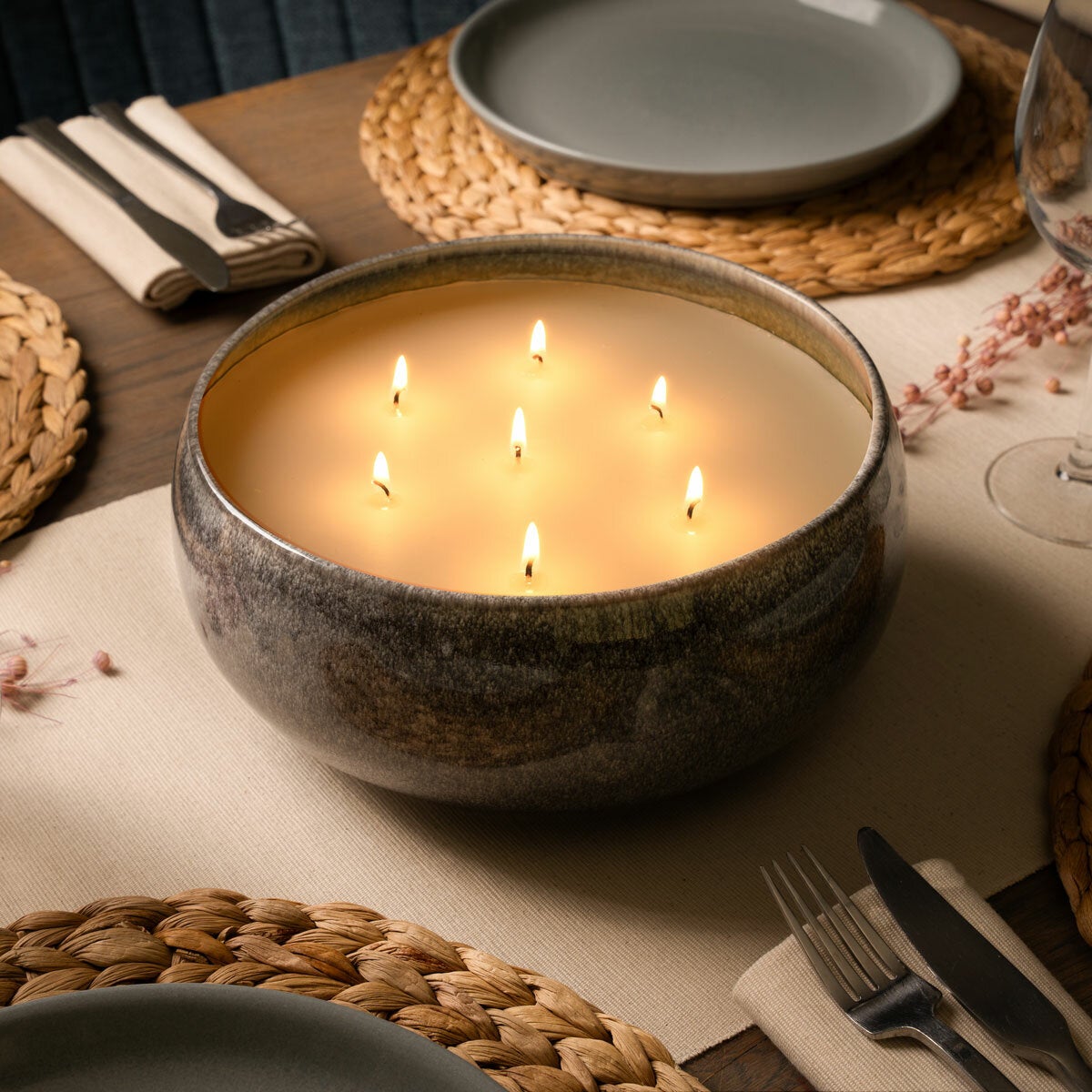 Torc 7 Wick Candle, in 3 Fragrances Torc 7 Wick Candle, in 3 Fragrances