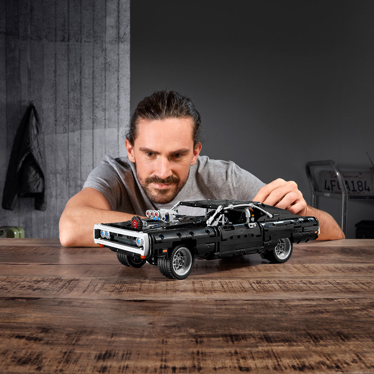 LEGO Technic Fast & Furious Dom's Dodge Charger - Model 42111 (10+ Years)