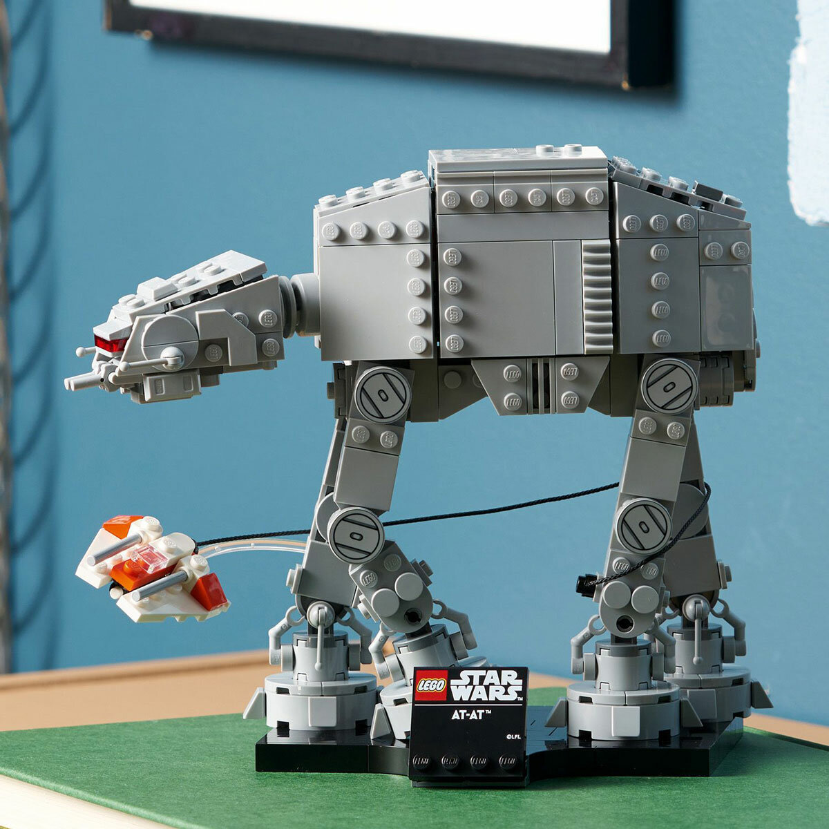 LEGO Disney Star Wars Buildable AT-AT - Model 75440 (18+ Years)