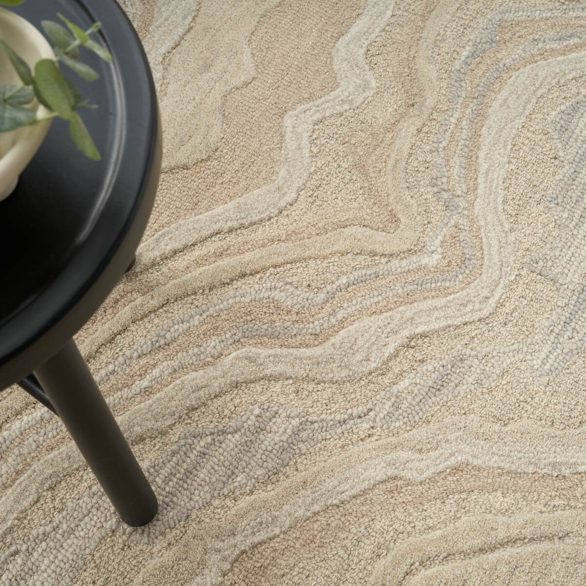 Nourison Graceful Rug in Beige, 236 x 297 cm