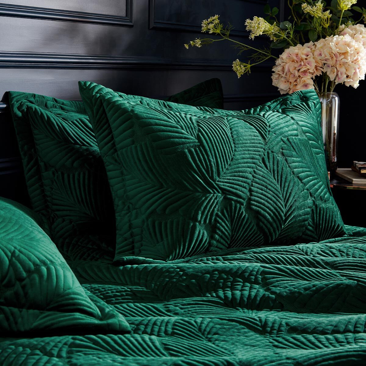 Kensington Velvet 3 Piece Bed Set in Emerald, Super King
