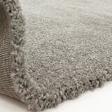 Atlas Shaggy Silver Rug, in 3 Sizes Atlas Shaggy Silver Rug, in 3 Sizes