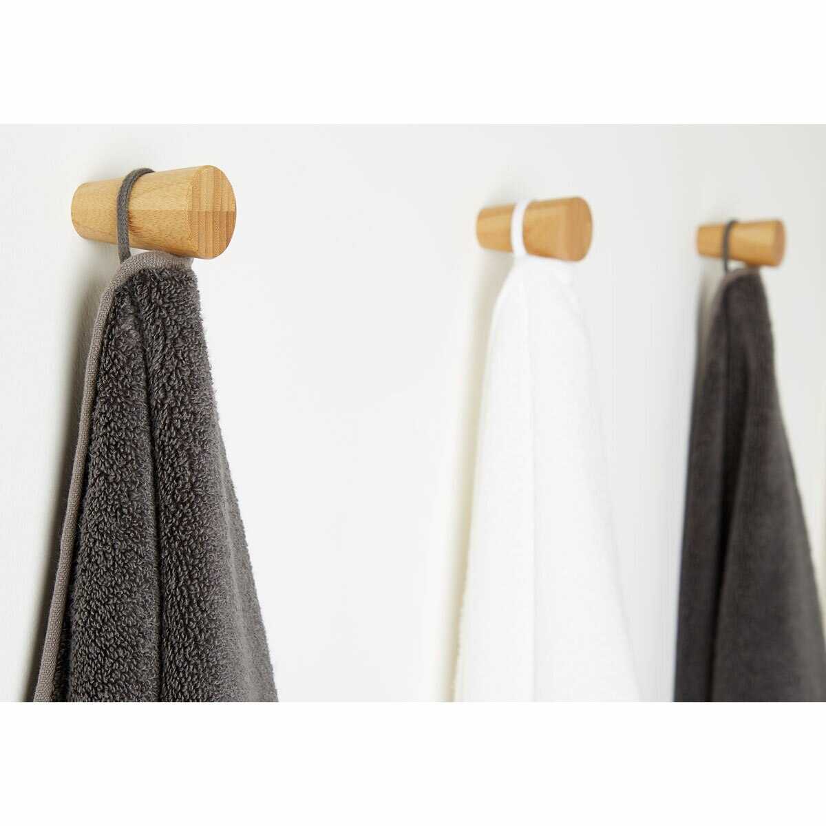 Panda Bamboo & Cotton Bath Towels, 2 Pack, in 3 Colours Panda Bamboo & Cotton Bath Towels, 2 Pack, in 3 Colours
