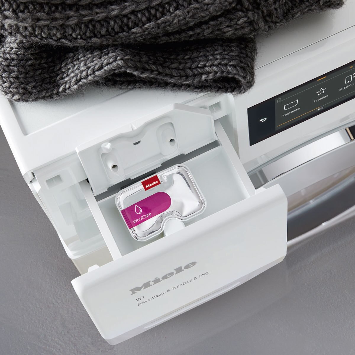 Miele WSG363, 9kg, 1400rpm Powerwash Washing Machine A Rated in White