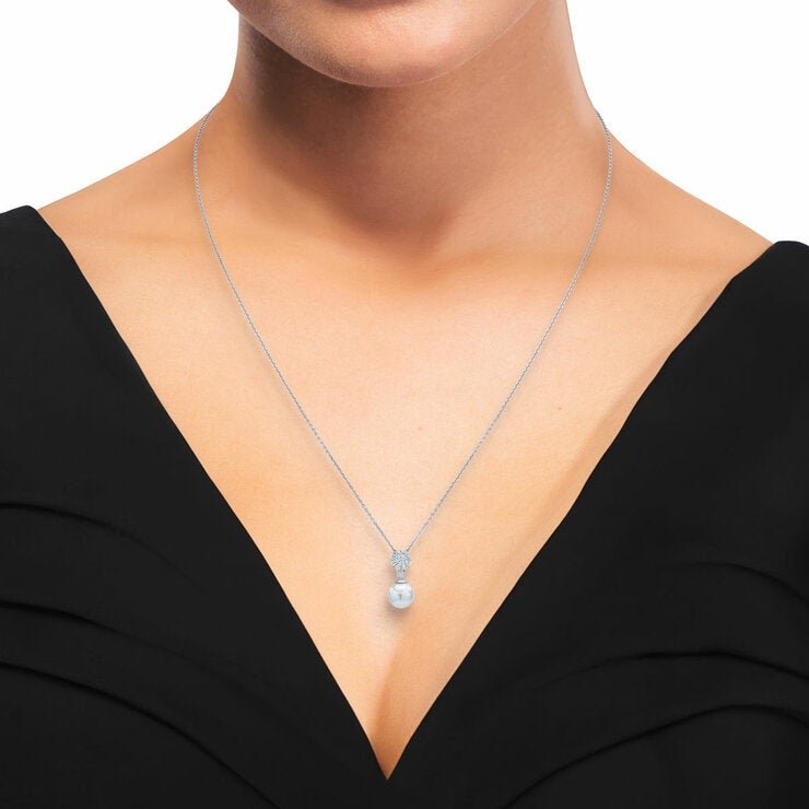 7.5-8mm Akoya Pearl & 0.30ct Diamond Pendant, 14ct White Gold 7.5-8mm Akoya Pearl & 0.30ct Diamond Pendant, 14ct White Gold