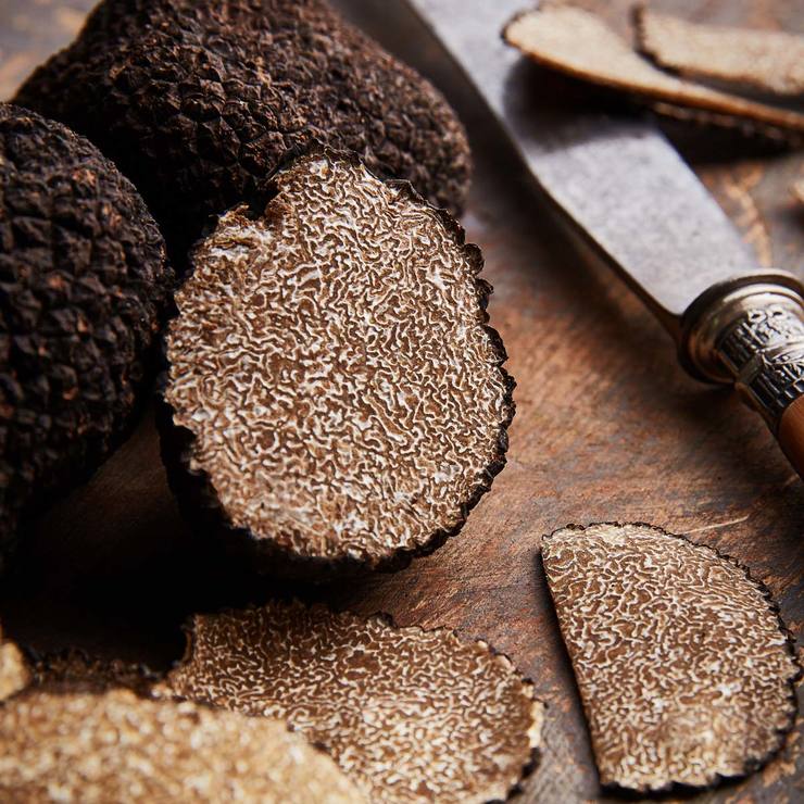 Truffle Hunter Fresh Black Autumn Truffles (Tuber Uncinatum), 30g