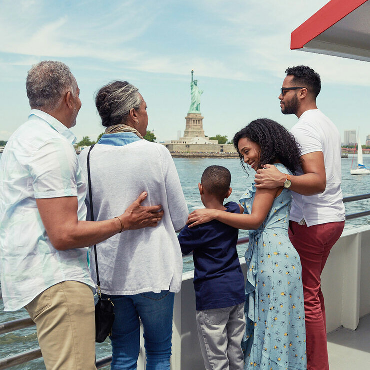 Go City New York Explorer Pass - Circle Line Sightseeing Cruises