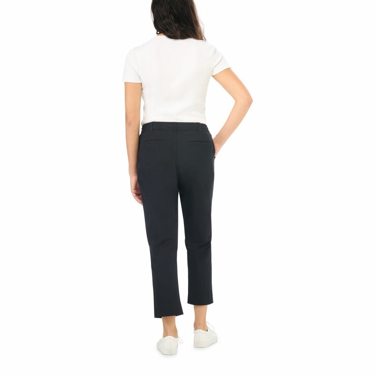 Kirkland Signature Women's Travel Pant in Black, Size 12