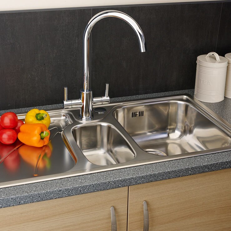 Reginox Madison 1.5 Bowl Stainless Steel Sink Left Hand Drainer