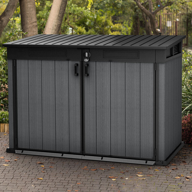 Front facing image of storage shed (closed)