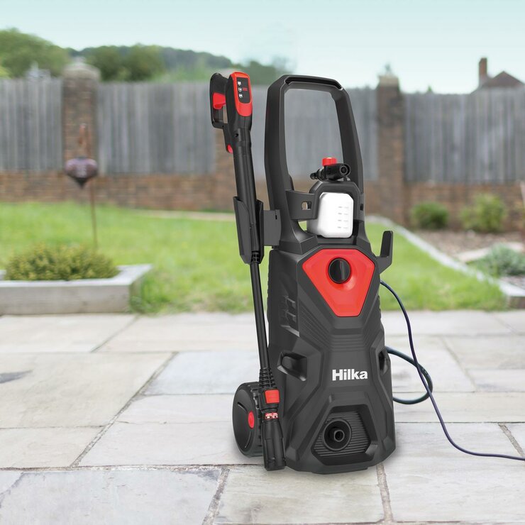 Hilka 2,000W / 160 Bar Control Pressure Washer with Patio Cleaner