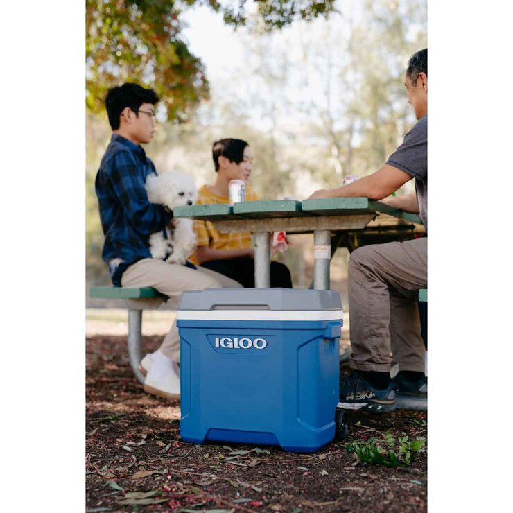 Igloo Max Cold 28 Litre (30 US QT) Roller Cool Box Igloo Max Cold 28 Litre (30 US QT) Roller Cool Box