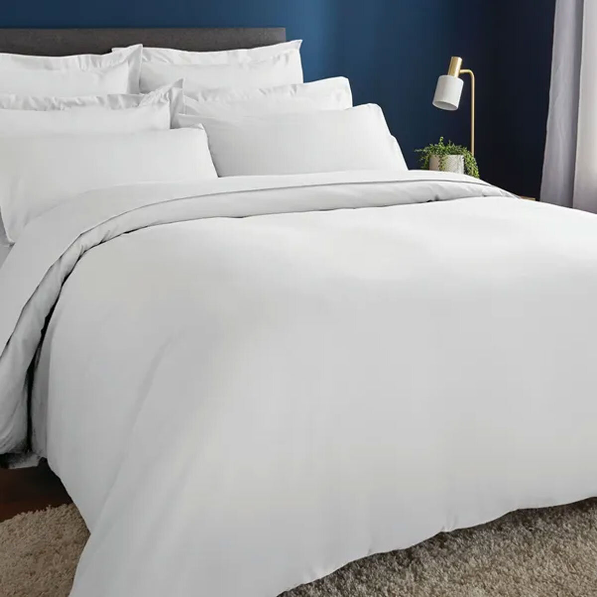 Boutique Living 400 Thread Count Egyptian Cotton 6 Piece Bed Set in White, Super King