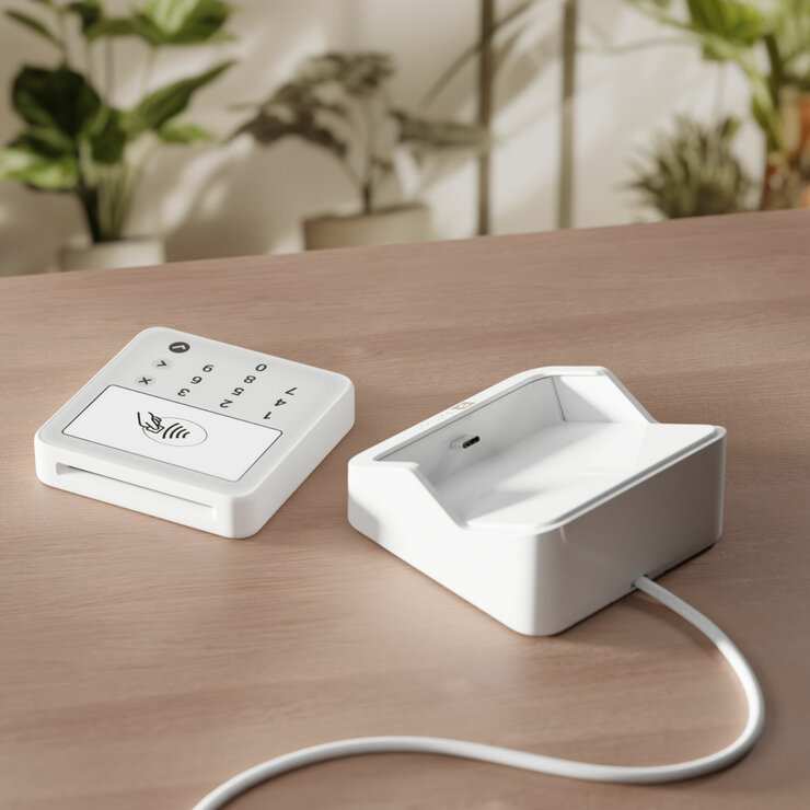 SumUp Solo Lite Card Reader & Charging Station SumUp Solo Lite Card Reader & Charging Station