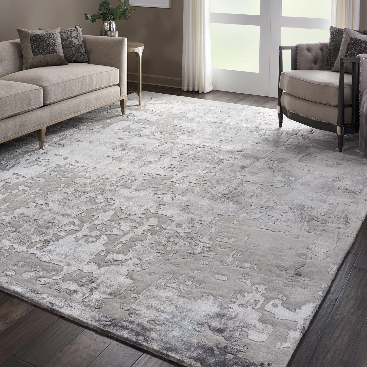 Prismatic Silver Shimmer Rug in 3 Sizes
