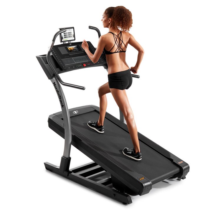 Nordic Track x9i Incline Treadmill with 2 x Dumbbells Costco UK