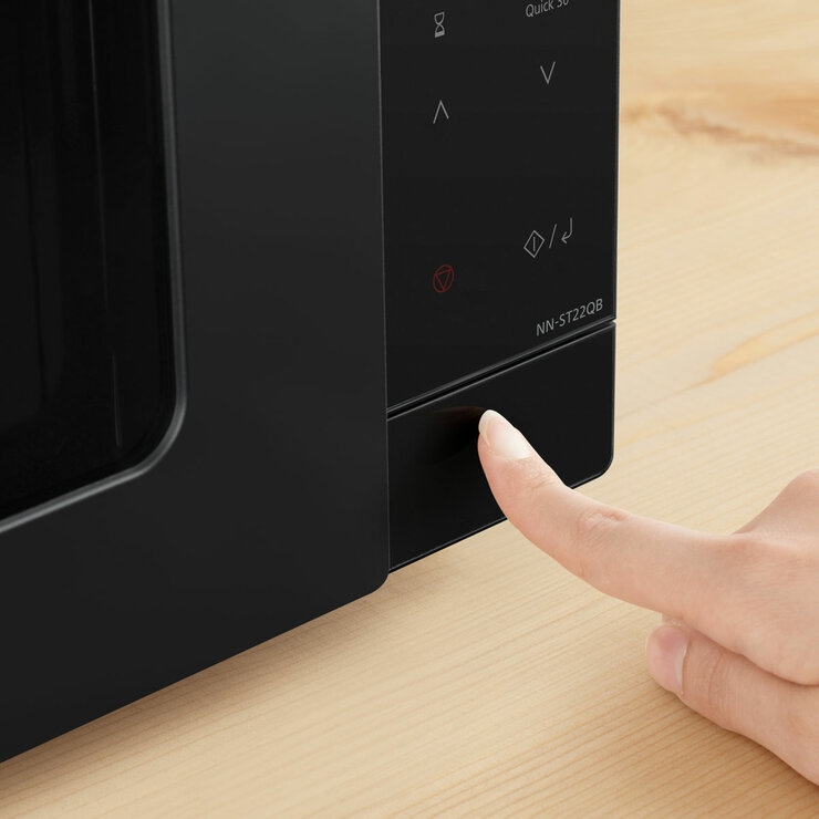 Panasonic 20L Solo Microwave