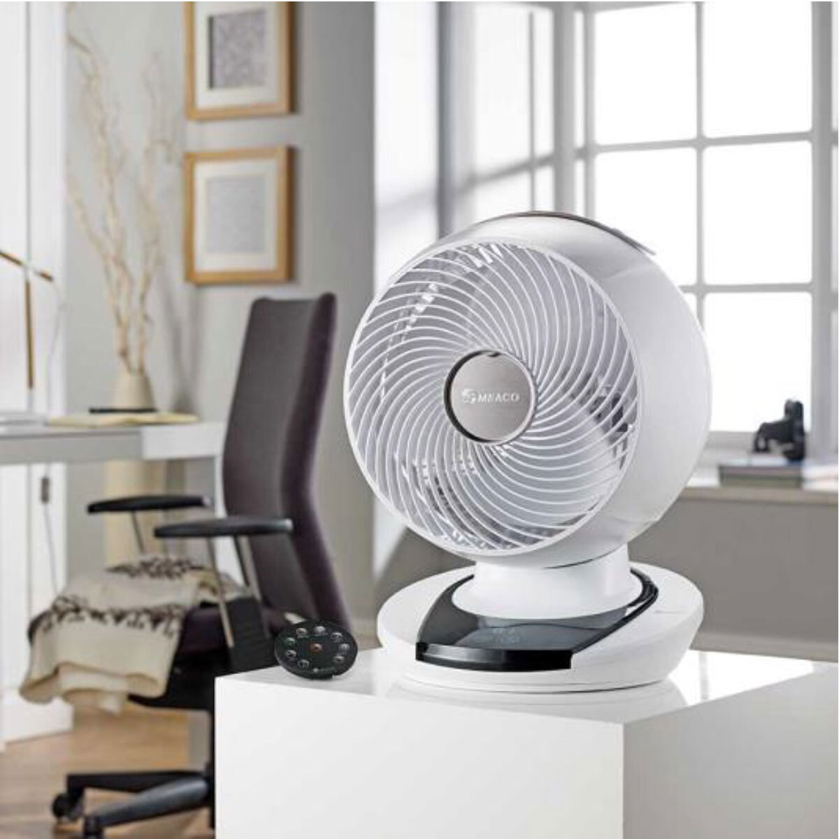 lifestyle image of fan