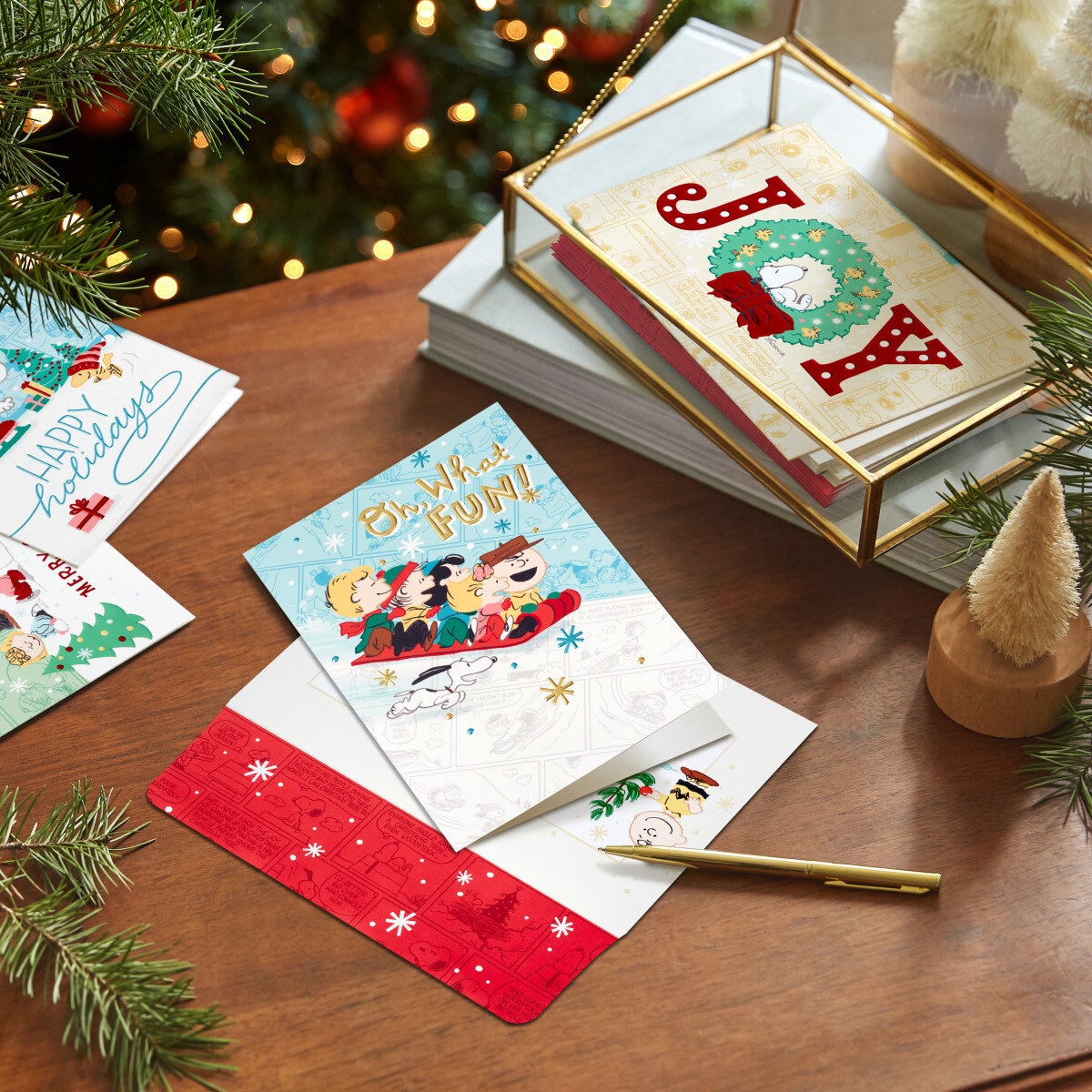 Hallmark Hand Crafted Christmas Card Assortment: Peanuts - 40 Pack