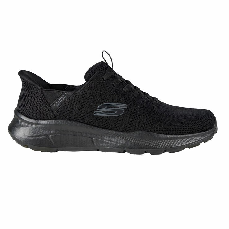 Skechers Men's Swift Fit Equalizer 5.0 Trainer in Black, Size 7