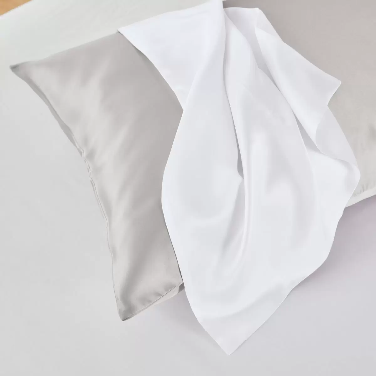 Funda de almohada de seda morera Bedeck of Belfast, paquete de 2 - Imagen 15 de 17