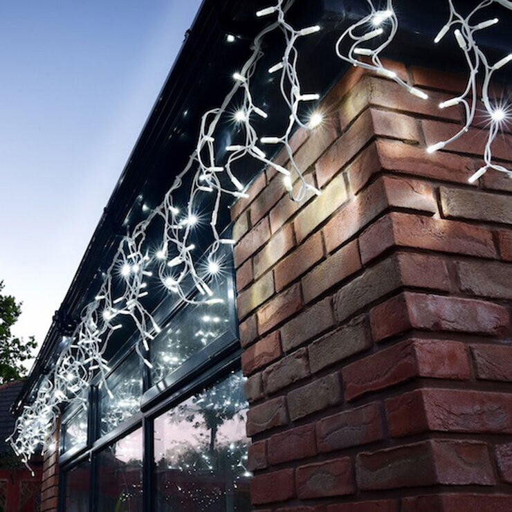 Lights4You 13ft (4m) 152 LED Ice White Outdoor Icicle Light