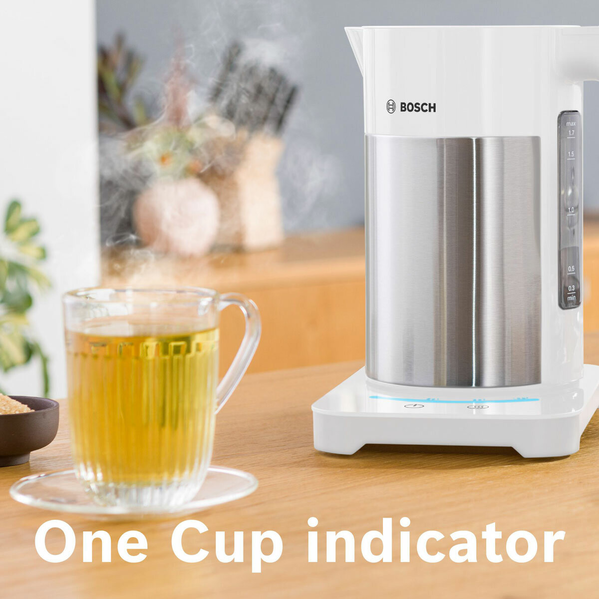 Lifestyle image of Bosch kettle with one cup indicator