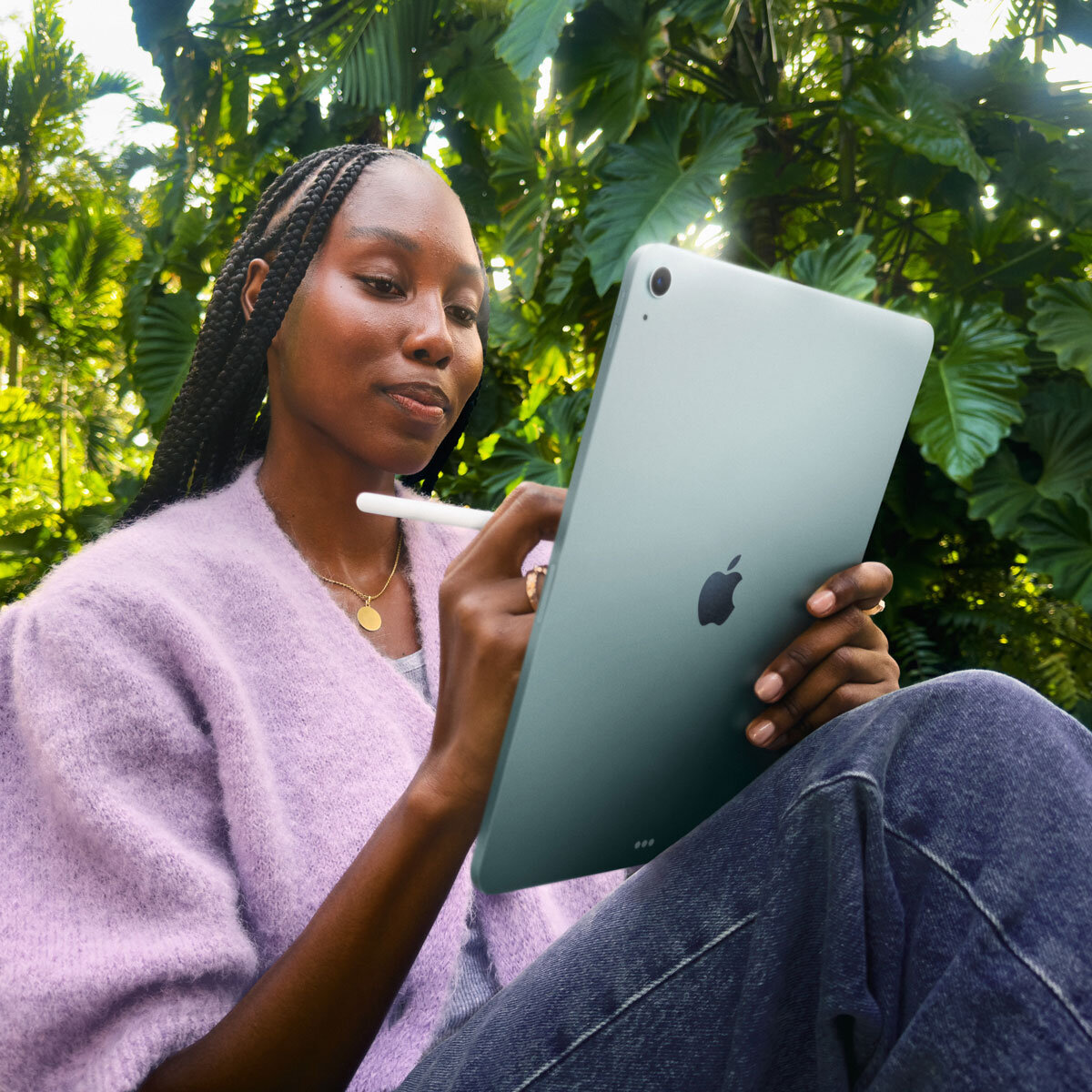 Apple iPad Air 11" (M3) Wi-Fi and Cellular 512GB at Costco.co.uk