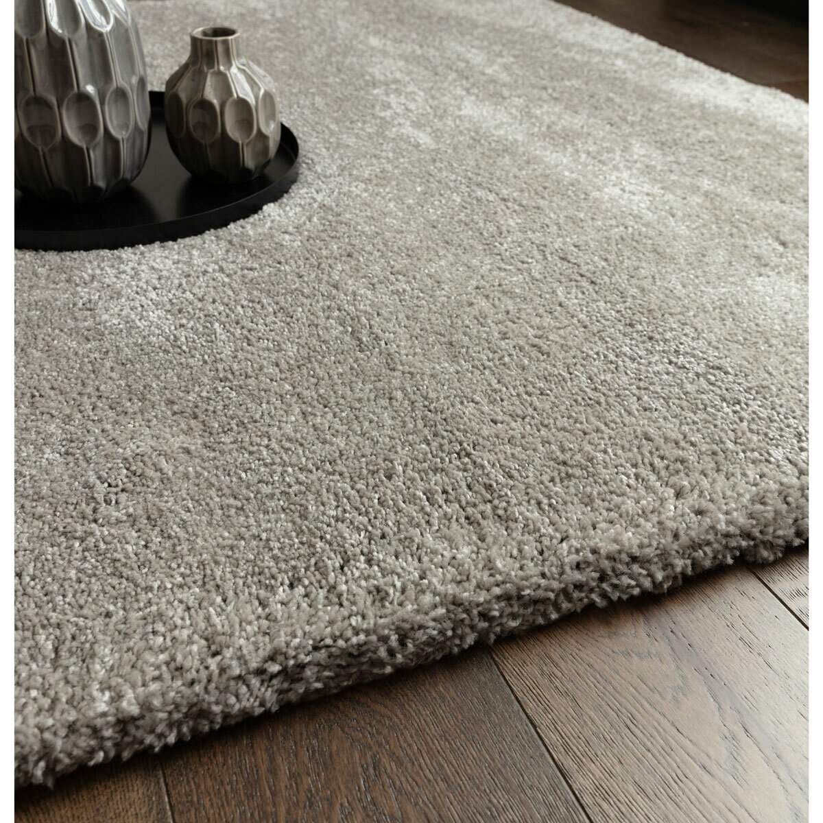 Atlas Shaggy Silver Rug, in 3 Sizes Atlas Shaggy Silver Rug, in 3 Sizes