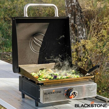 Blackstone 17" Tabletop Gas Griddle with Hood Blackstone 17" Tabletop Gas Griddle with Hood