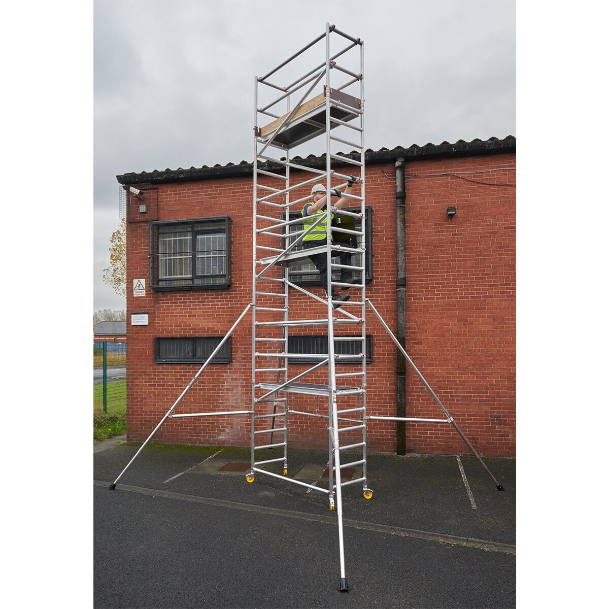 Youngman MiniMax®  Tower - 5.8m Platform Height