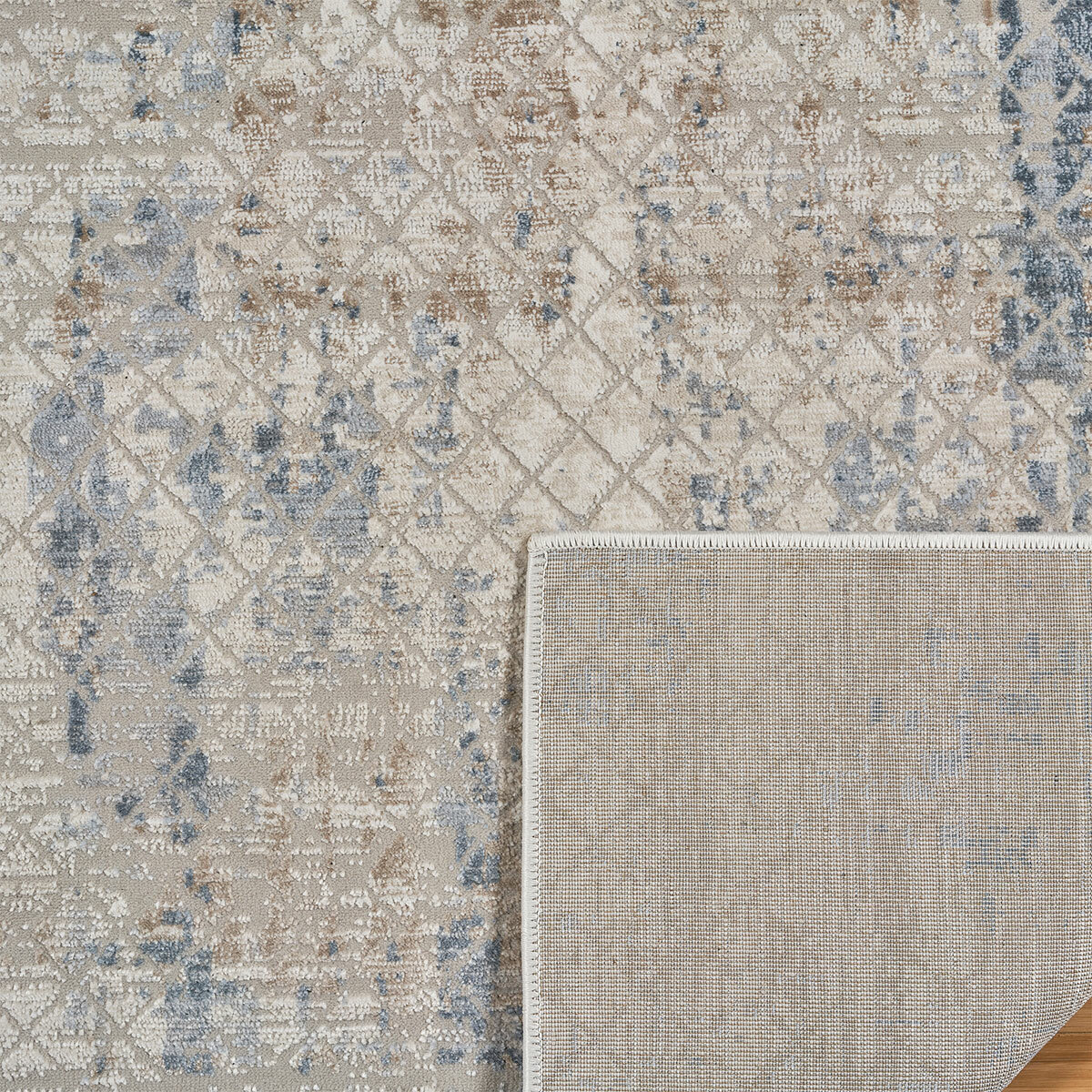 Gertmenian Blue Sasha Area Rug, 200 x 274 cm Gertmenian Blue Sasha Area Rug, 200 x 274 cm