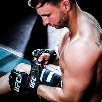UFC Official Fight Gloves in 3 Sizes