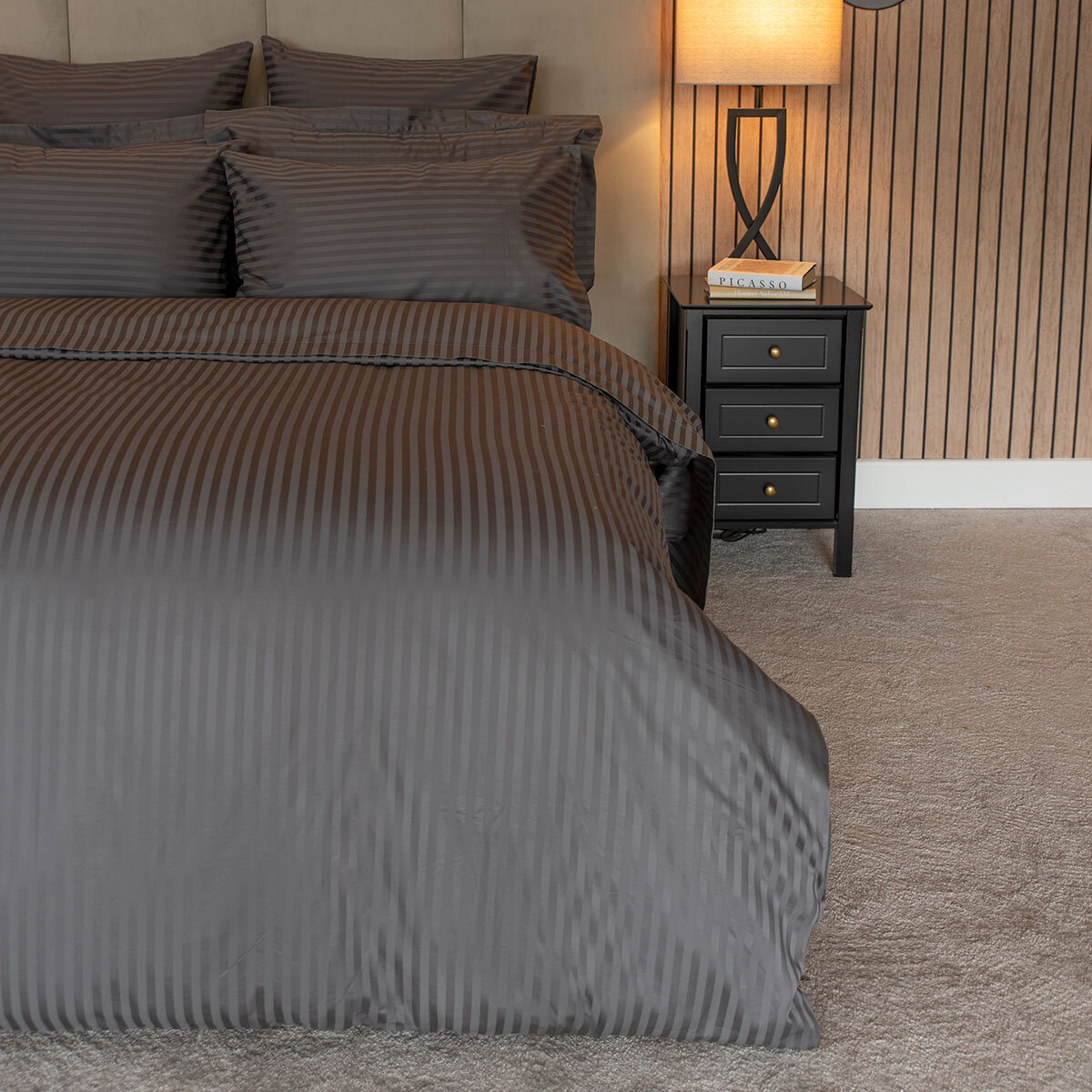Belledorm 540 Thread Count Cotton 3 Piece Bed Set, Super King in Charcoal
