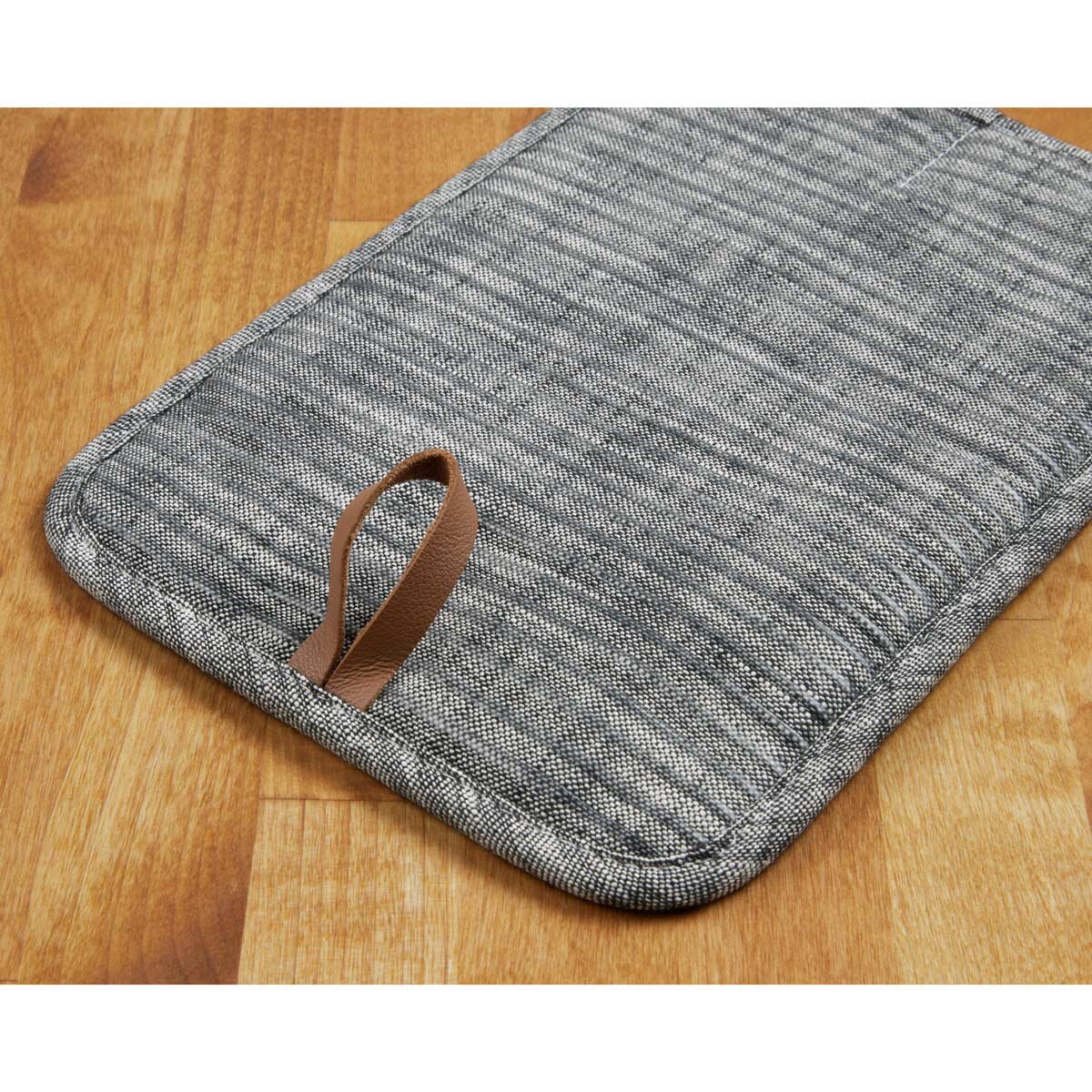 Kitchenaid oven mitts deals