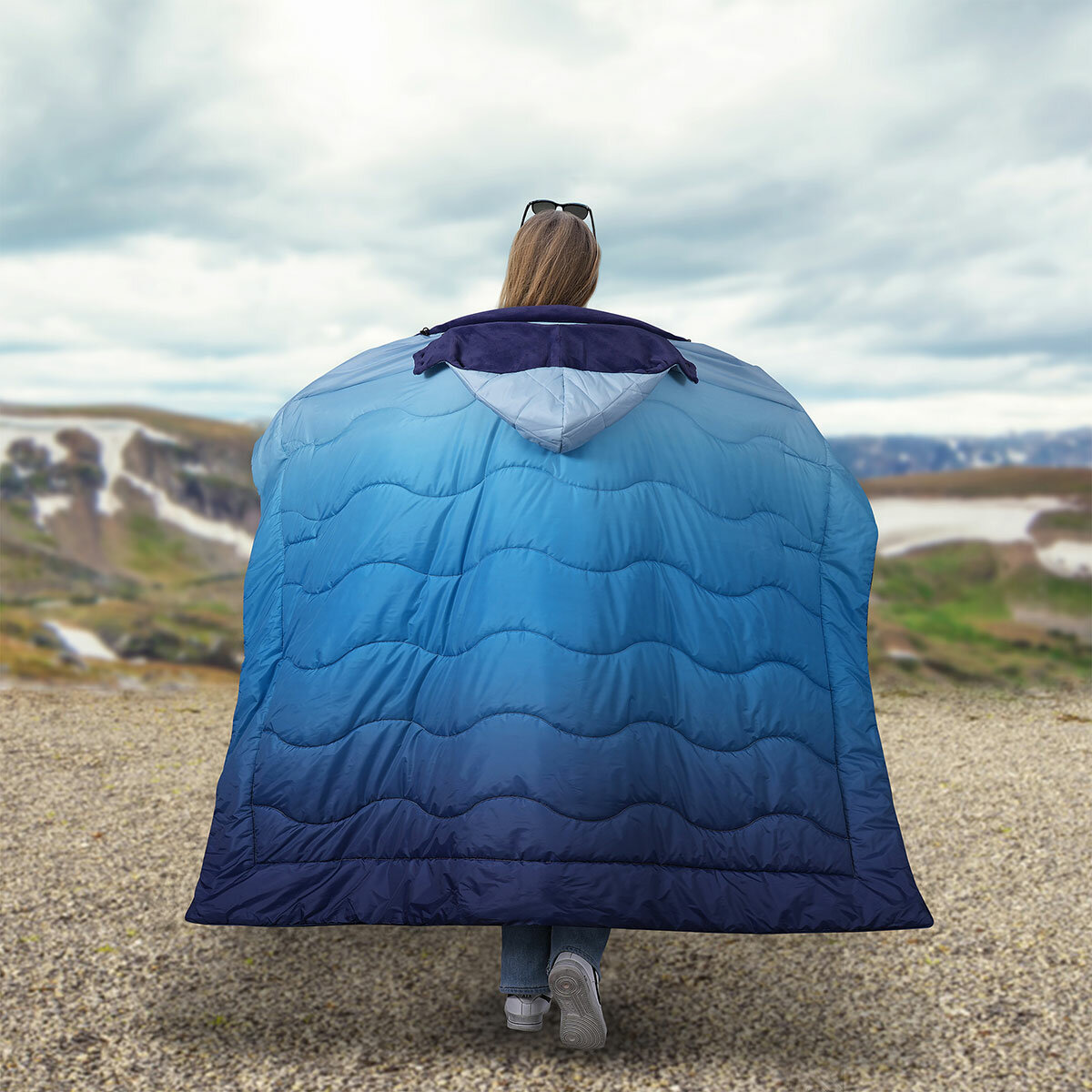 Below Zero Outdoor Wearable Blanket, in 3 Colours