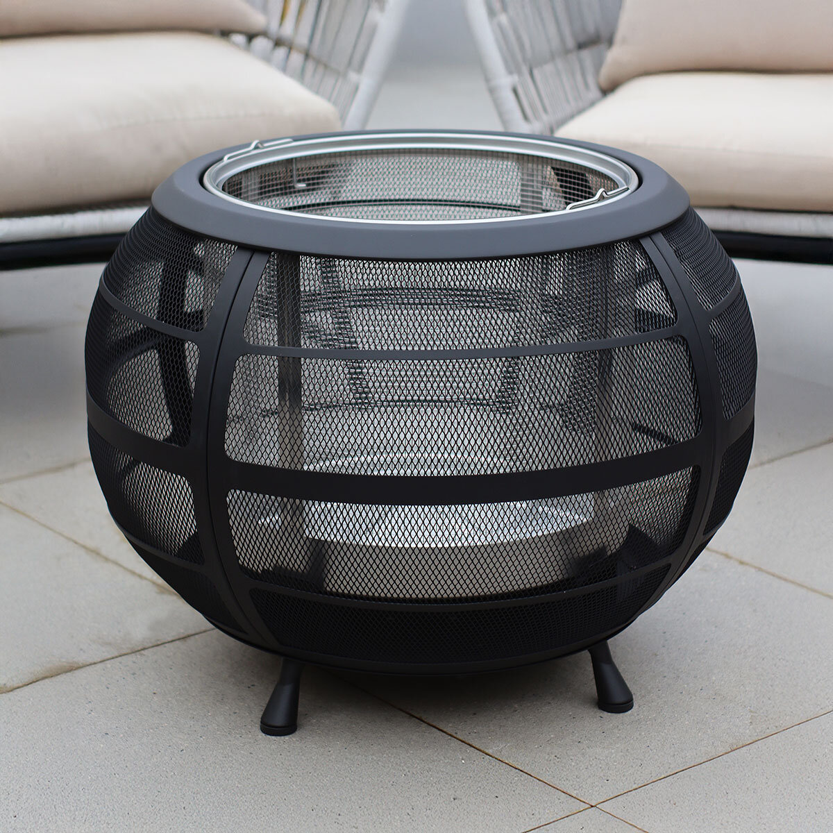 Durable and rust resistant with a thick steel frame and base coated with 600 degree high heat paint.
