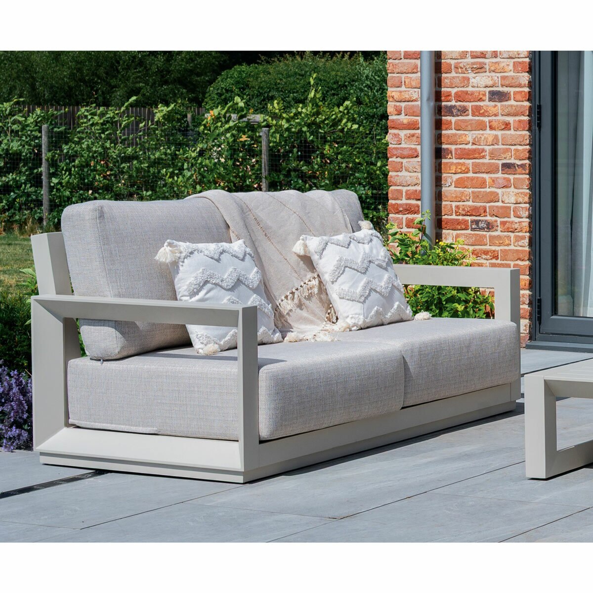 LIFE Outdoor Living Hamilton 4 Piece Deep Seating Set