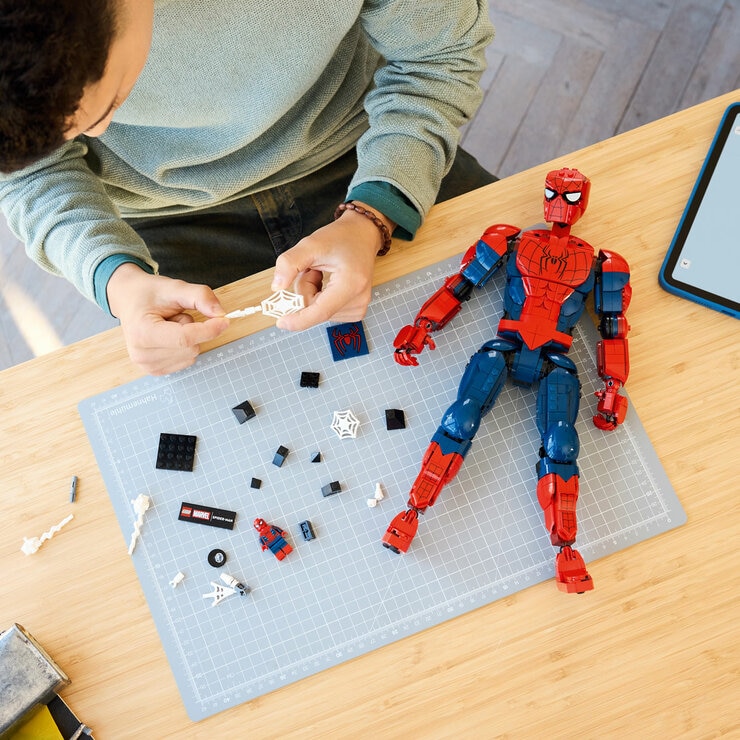 LEGO Super Heroes Articulated Spider-Man - Model 76346 (12+ Years) LEGO Super Heroes Articulated Spider-Man - Model 76346 (12+ Years)